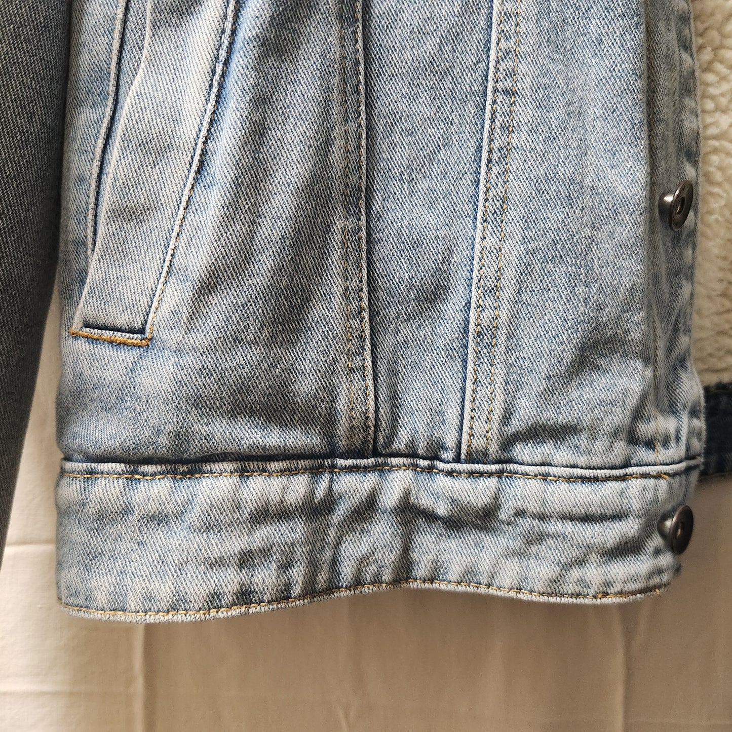 Cotton On 91 Borg Lined Denim Jacket Distressed Blue XL New With Tags