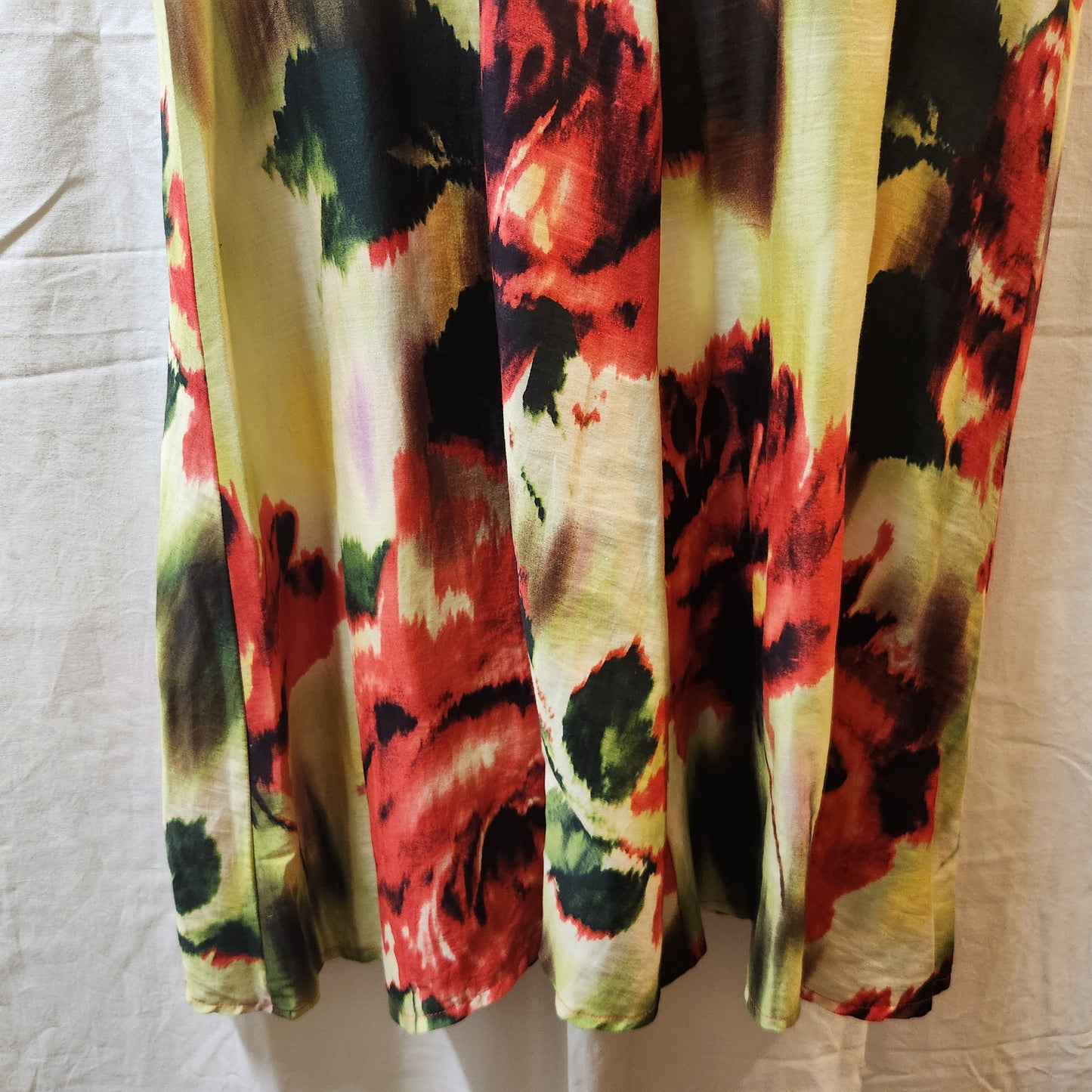Women's Watercolour Floral Midi Dress Red Green Yellow Button Front Size L