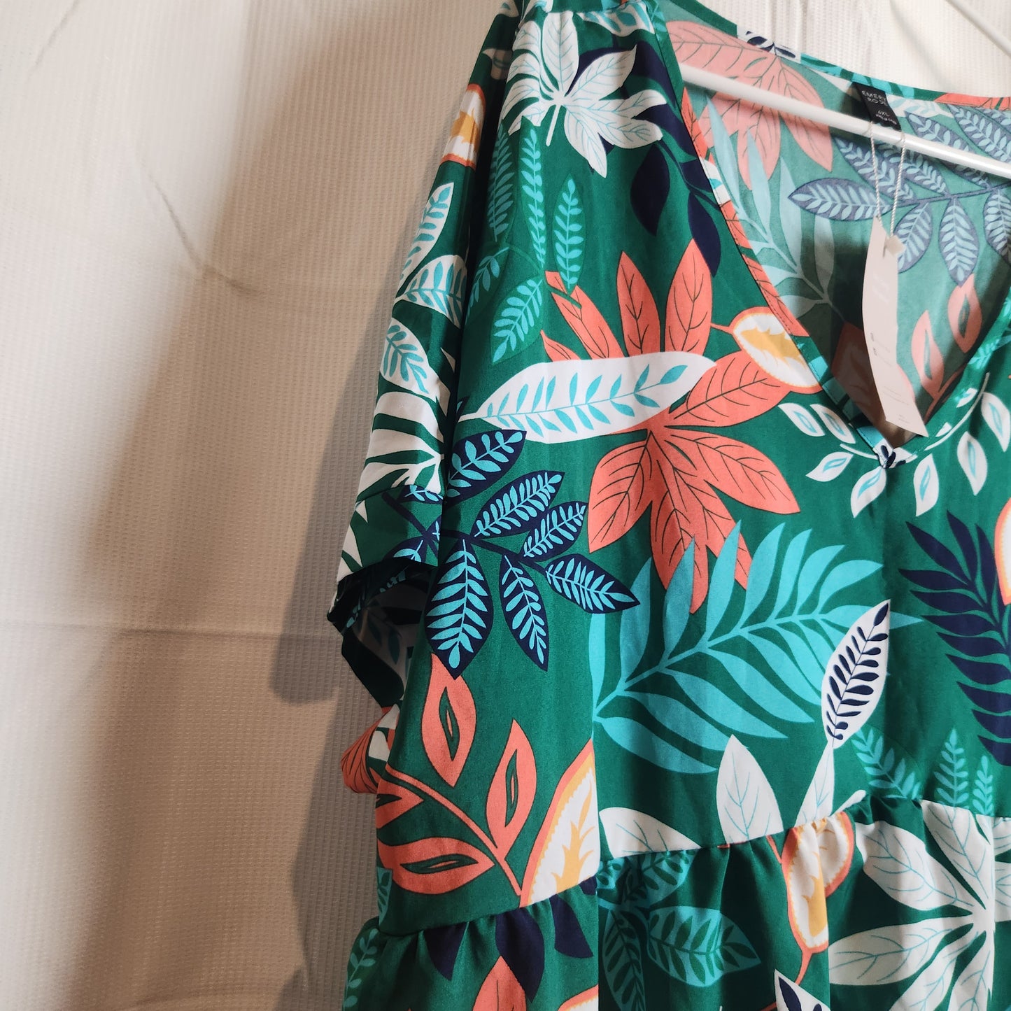 Emery Rose Tropical Leaf Print V-Neck Shift Dress | 4XL | BNWT