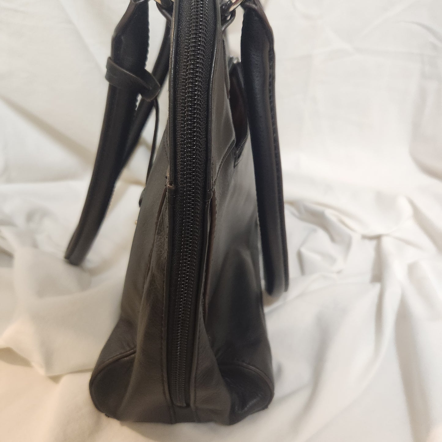 Tignanello Black Shoulder Handbag | Multi-Compartment Tote | Excellent Condition