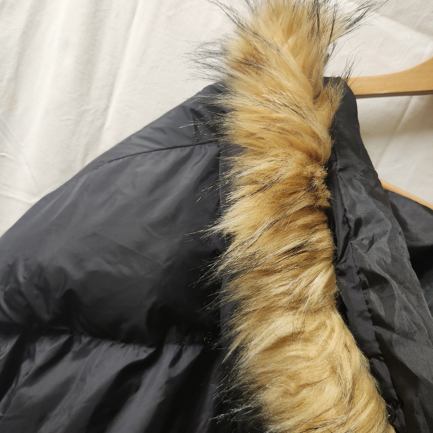 SHEIN Curve Black Faux Fur Hooded Puffer Jacket | Plus Size 1XL | Winter Coat