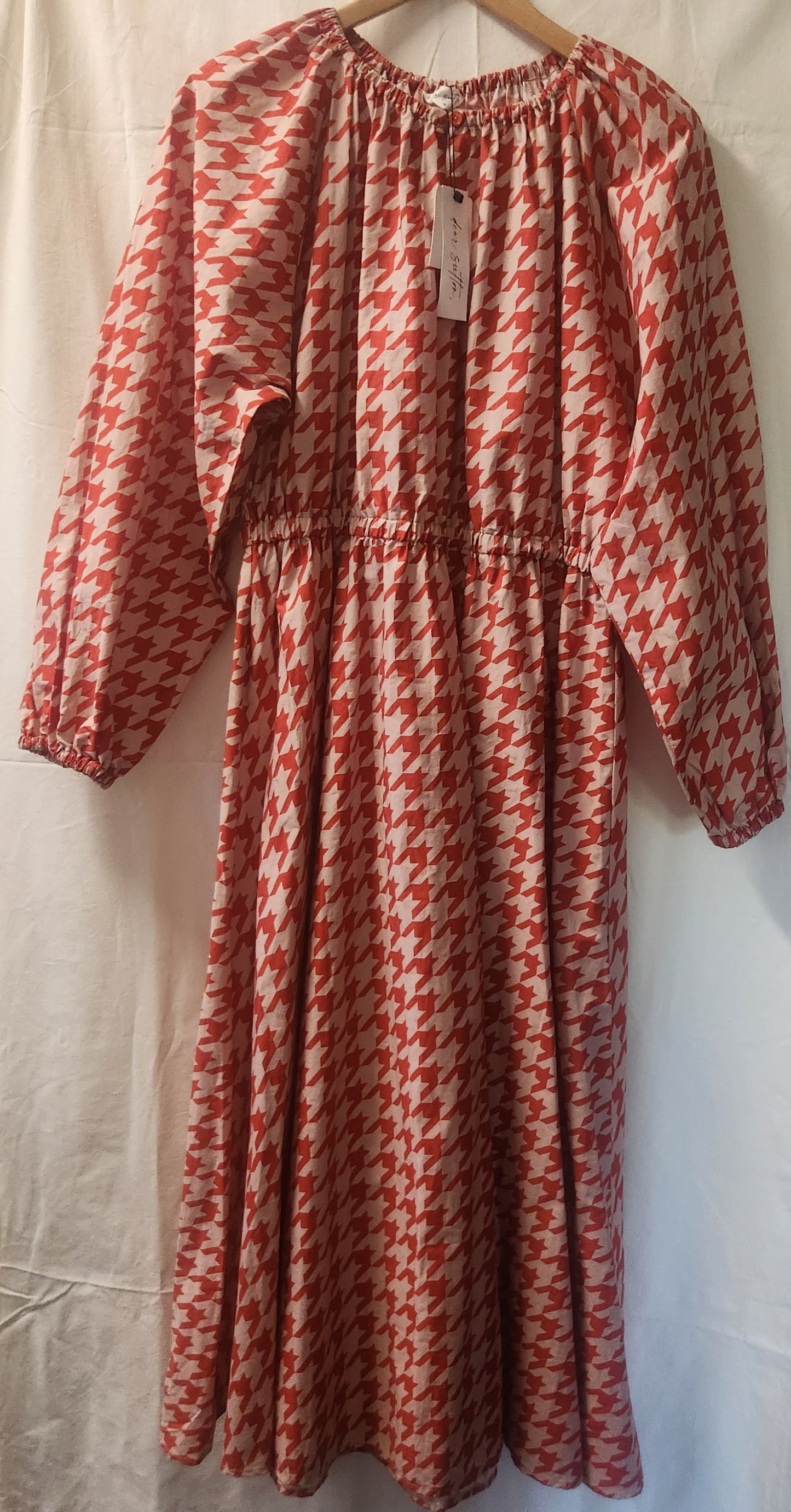 Dear Sutton Alexis Dress Ruby Houndstooth Size 16 BNWT