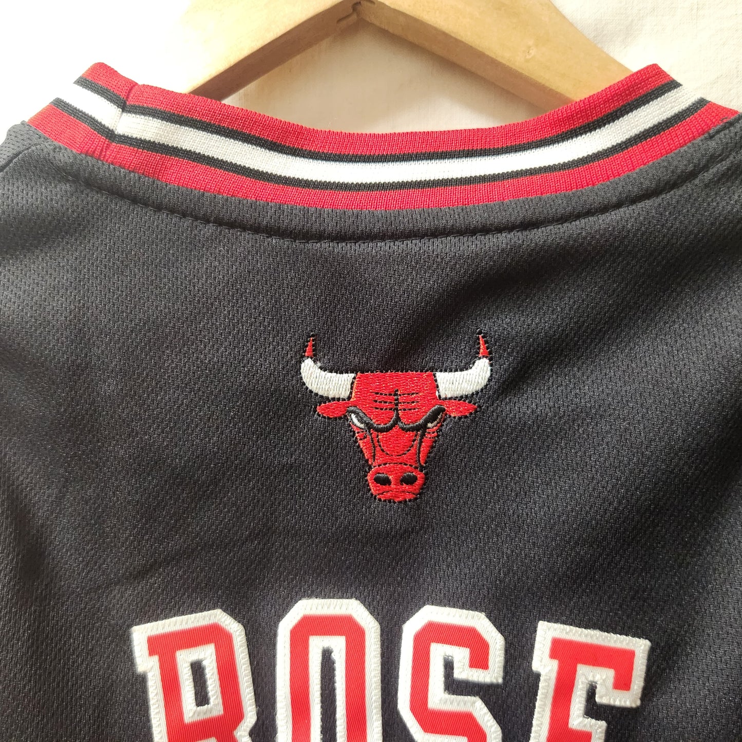 Adidas NBA Chicago Bulls Derrick Rose #1 Youth Basketball Jersey Size M Black