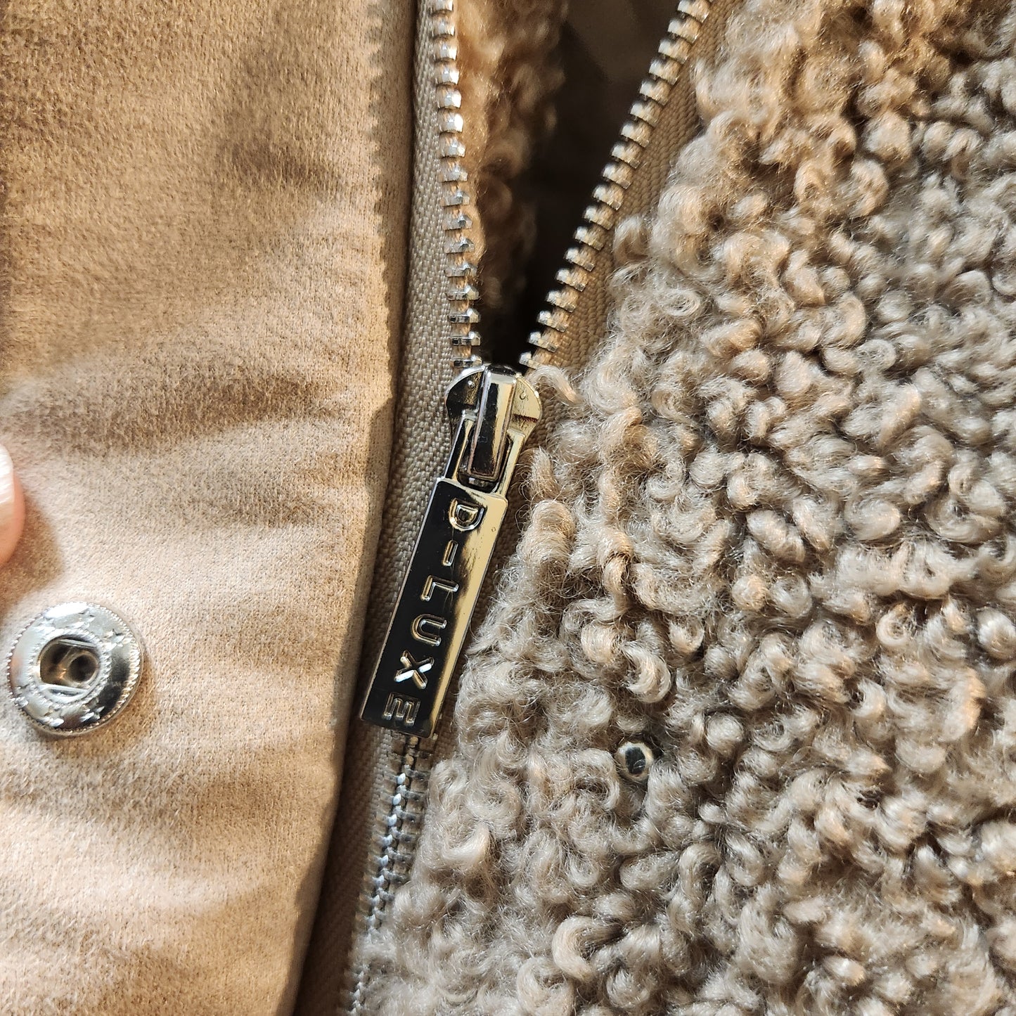 D-Luxe Basics Teddy Biker Jacket Large Beige Sherpa Faux Shearling Moto Jacket