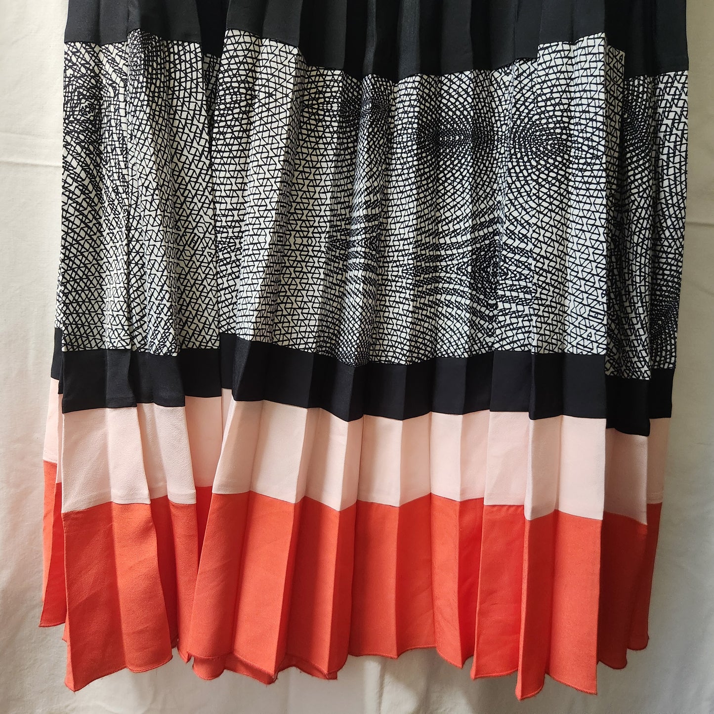 Country Road Pleated Colourblock Midi Skirt – Size 14
