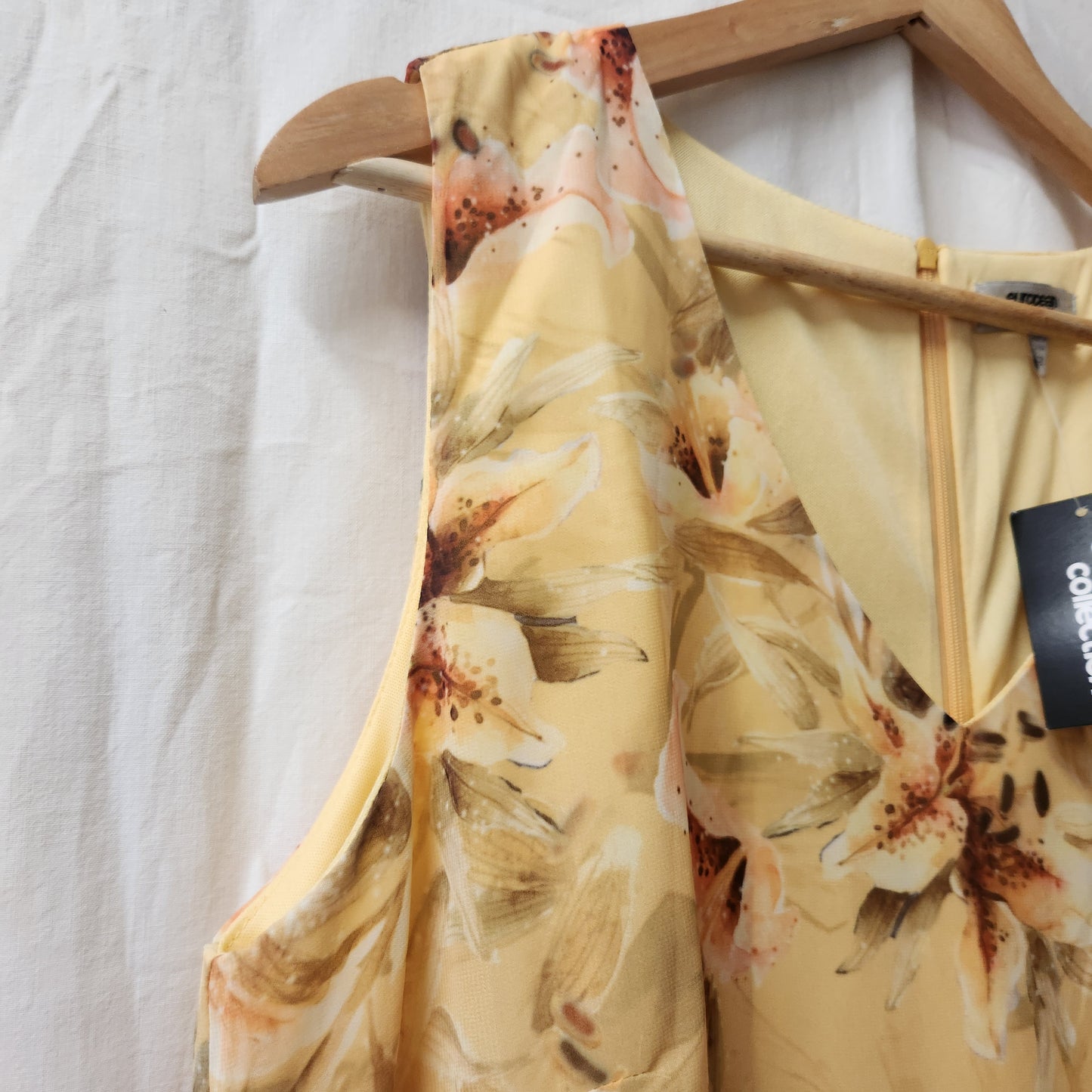 European Collection Yellow Floral Midi Dress Size 42 BNWT Sleeveless Lined Elegant