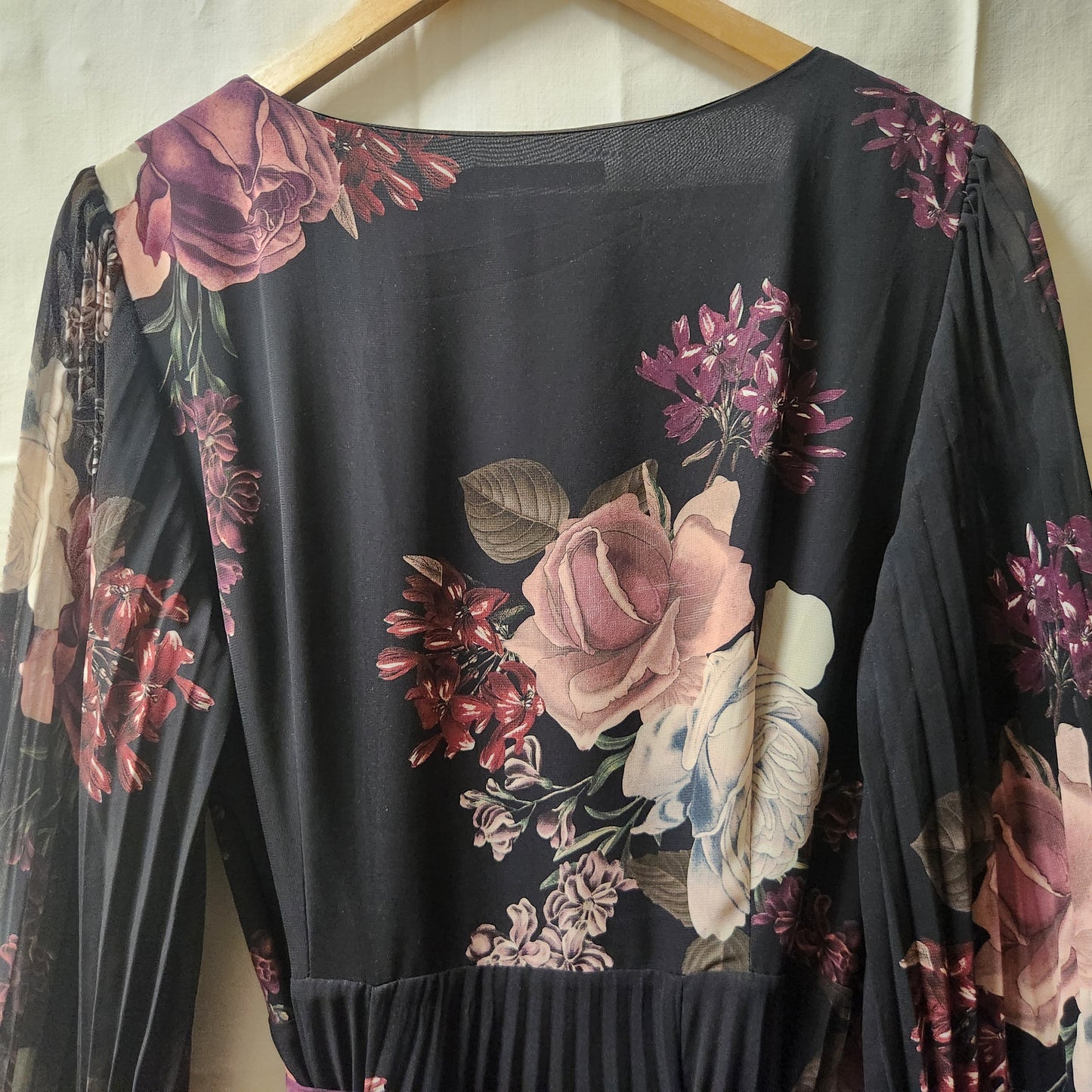 Portmans Floral Pleated Wrap Dress – Size 14