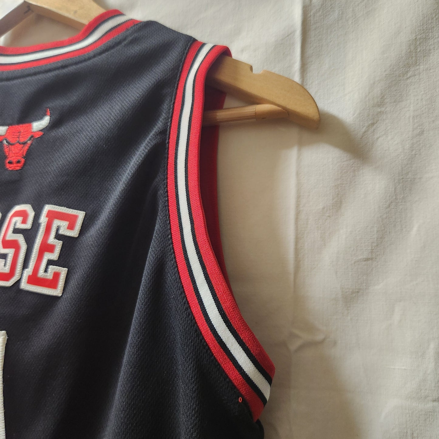 Adidas NBA Chicago Bulls Derrick Rose #1 Youth Basketball Jersey Size M Black