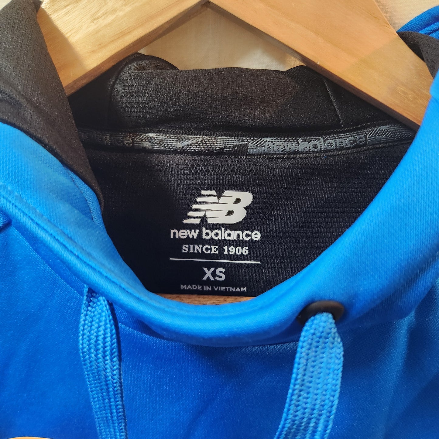 New Balance NB Heat Performance Hoodie Blue XS Pullover Activewear