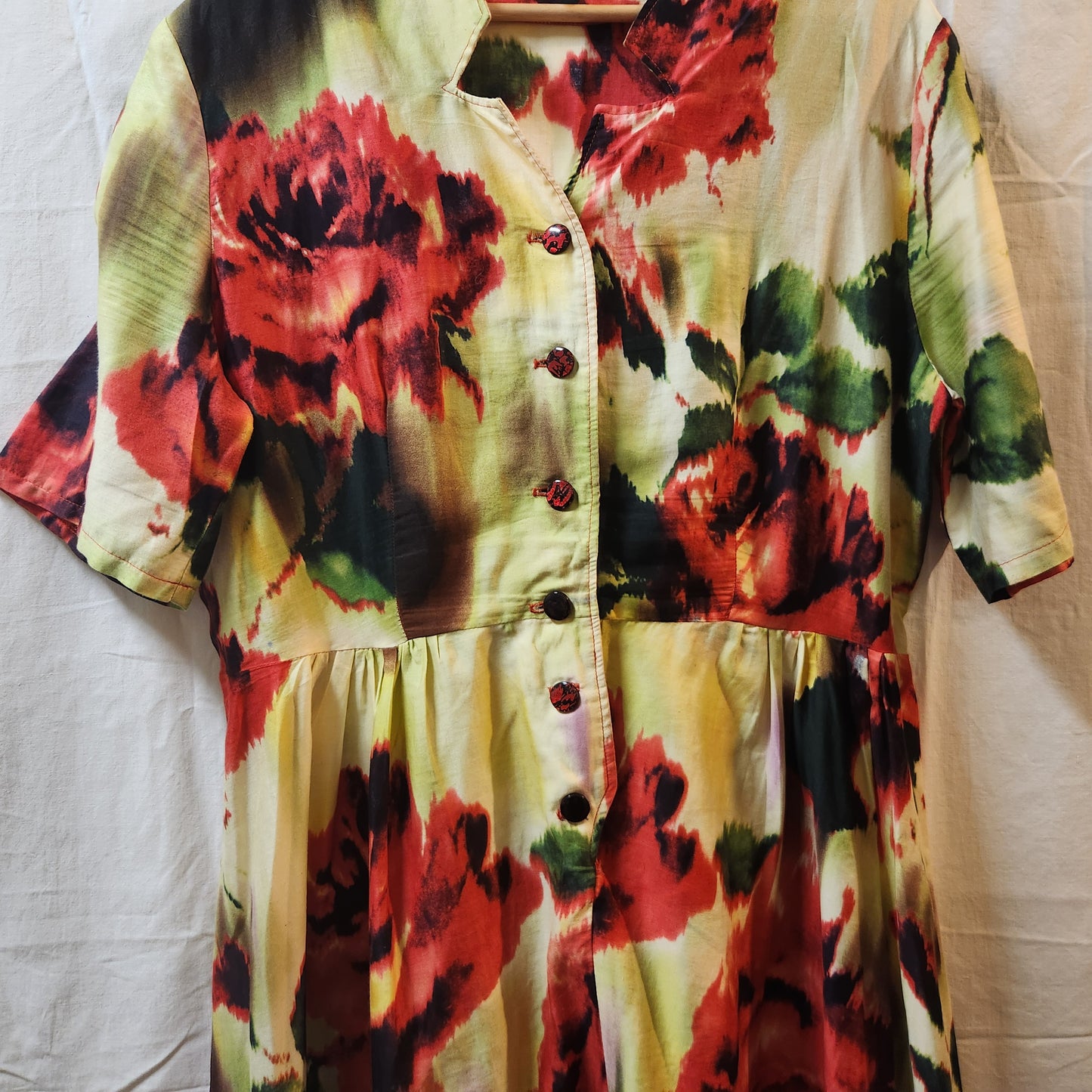 Women's Watercolour Floral Midi Dress Red Green Yellow Button Front Size L