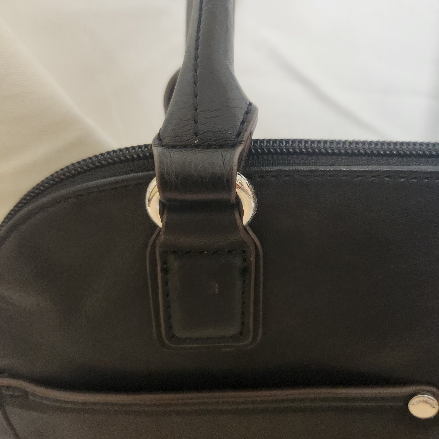 Tignanello Black Shoulder Handbag | Multi-Compartment Tote | Excellent Condition