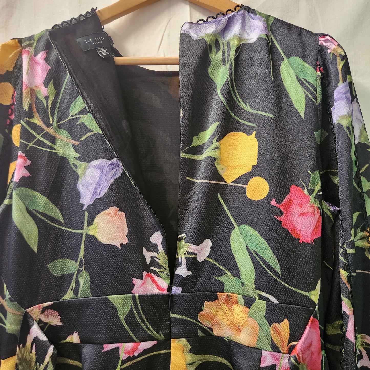 Ted Baker London Floral Midi Dress – Size 4