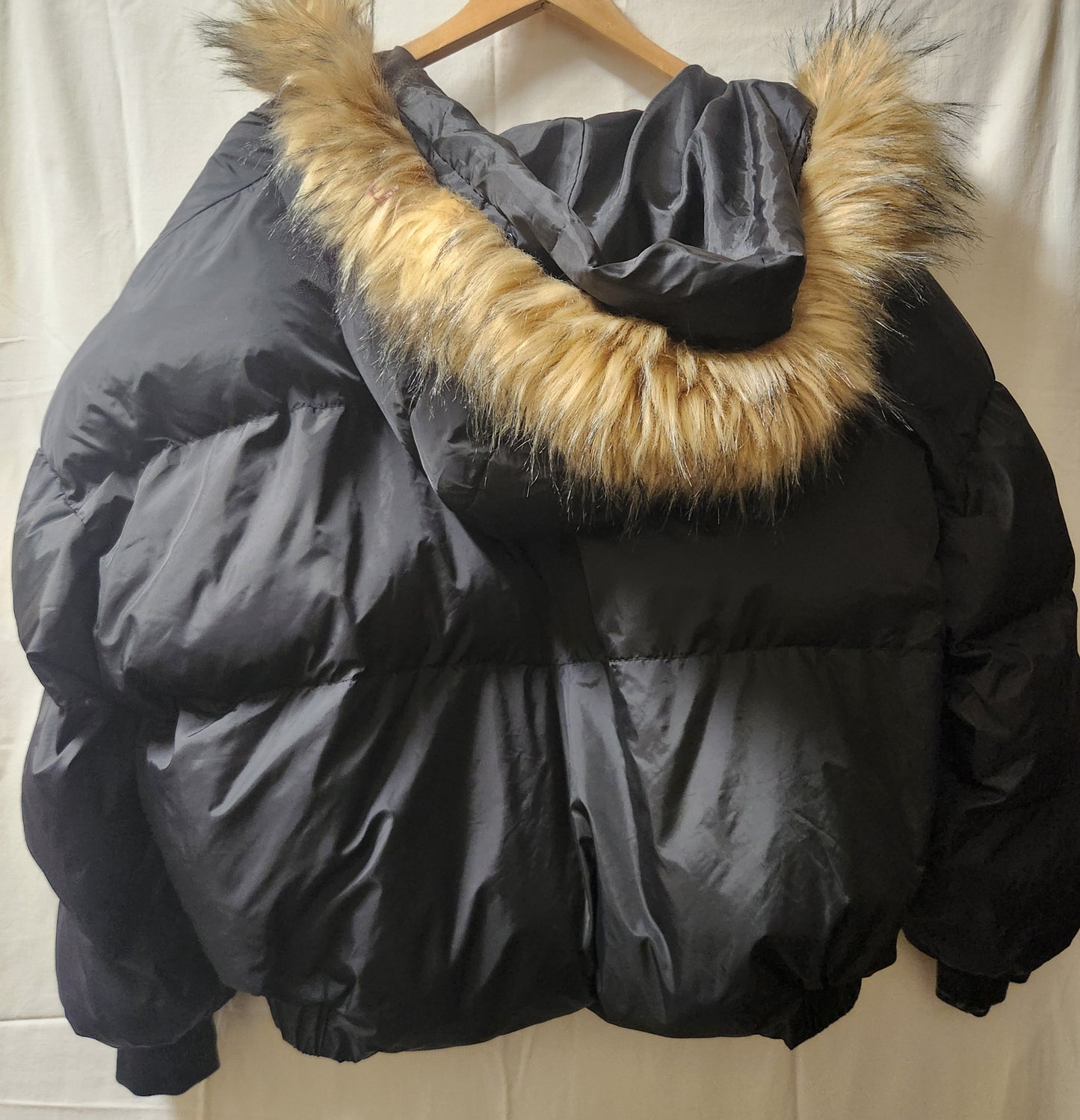 SHEIN Curve Black Faux Fur Hooded Puffer Jacket | Plus Size 1XL | Winter Coat