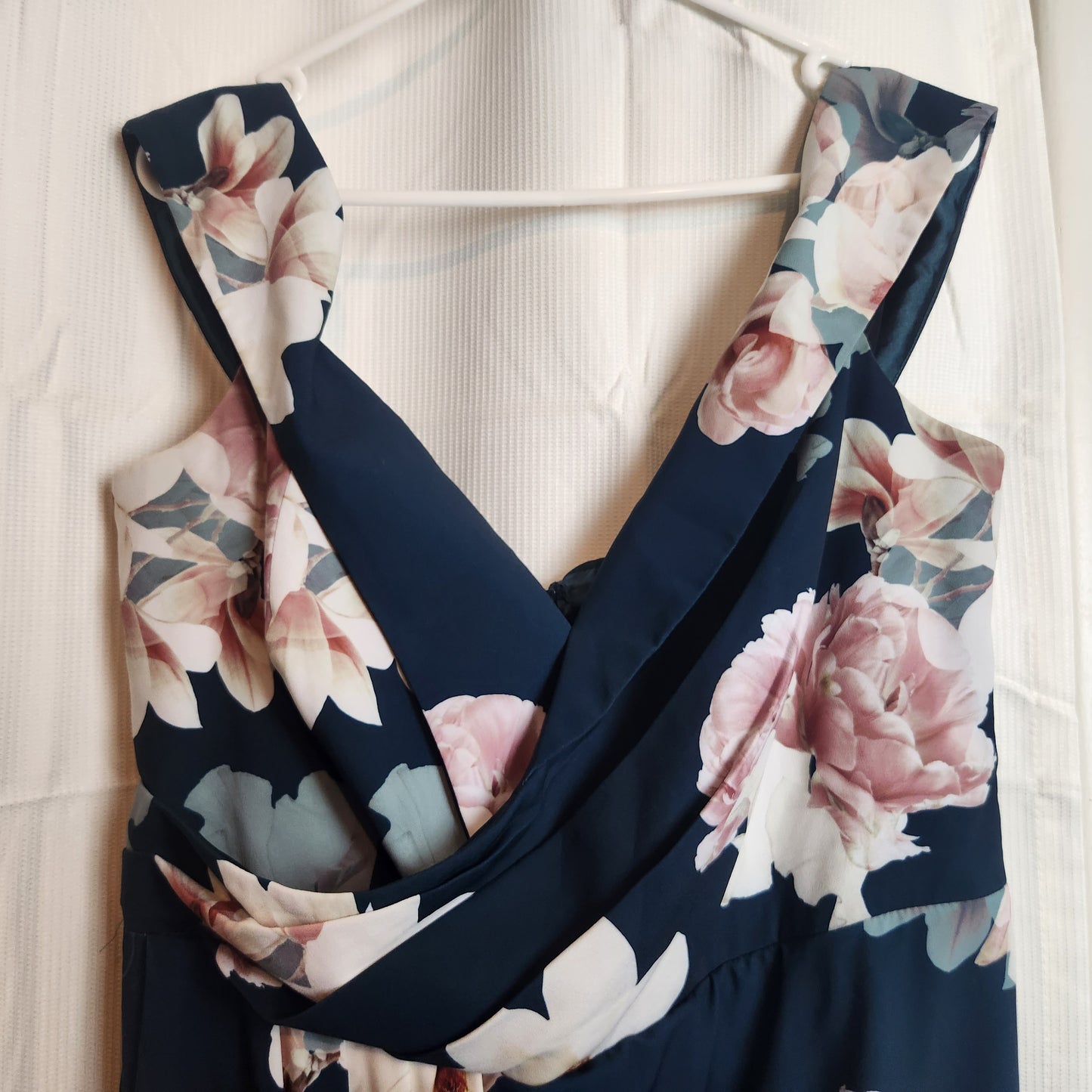 City Chic Navy Floral Draped Midi Dress – Size S