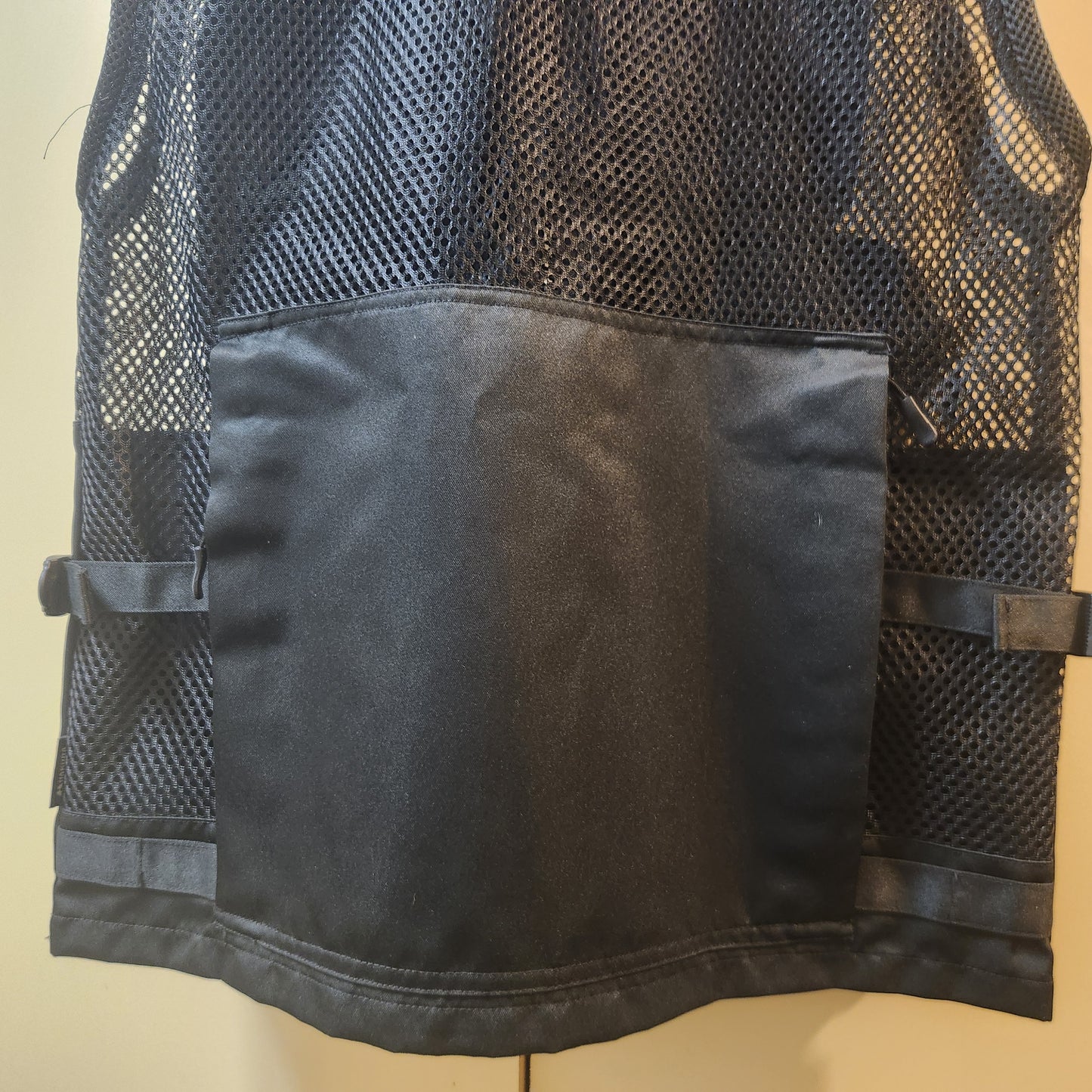 Hakuba GW-PRO RED Professional Cameraman Mesh Vest Black Size L BNWT Photography Utility Vest