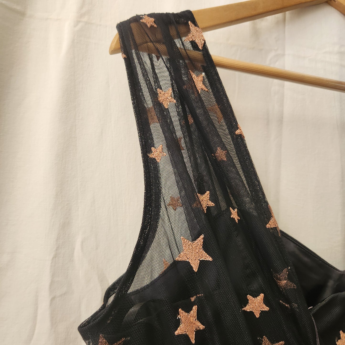 Review Wish Upon A Star Dress BNWT Size 12 Black Rose Gold Occasion Dress