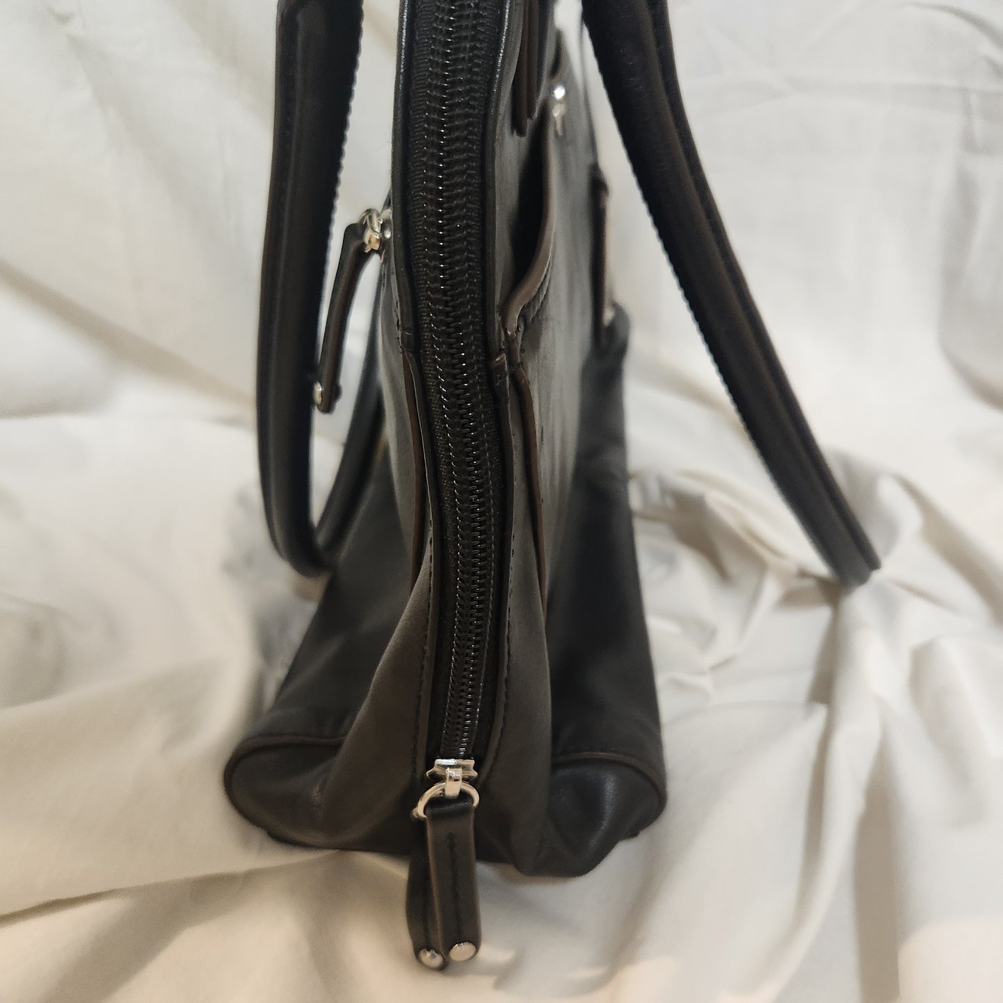 Tignanello Black Shoulder Handbag | Multi-Compartment Tote | Excellent Condition