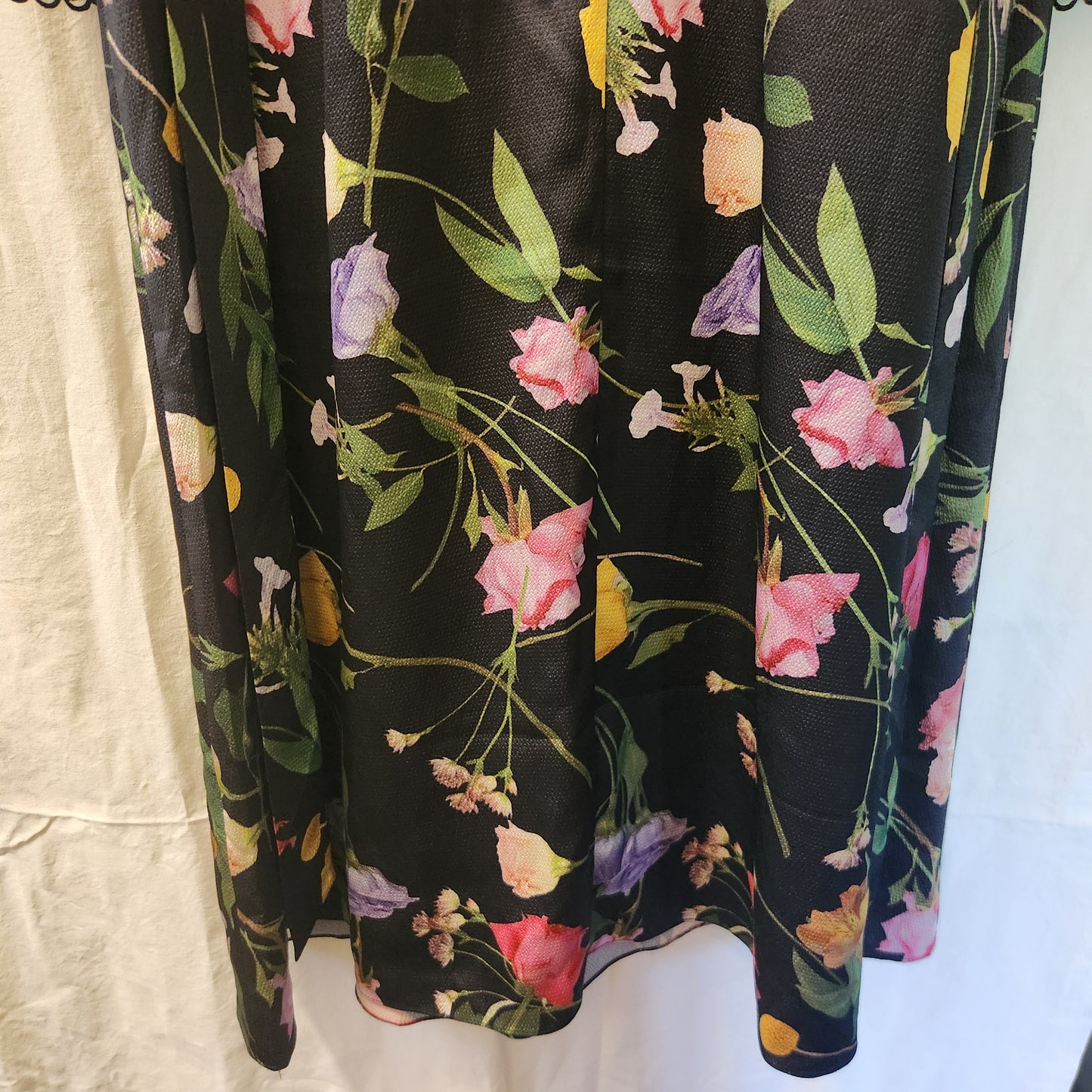 Ted Baker London Floral Midi Dress – Size 4