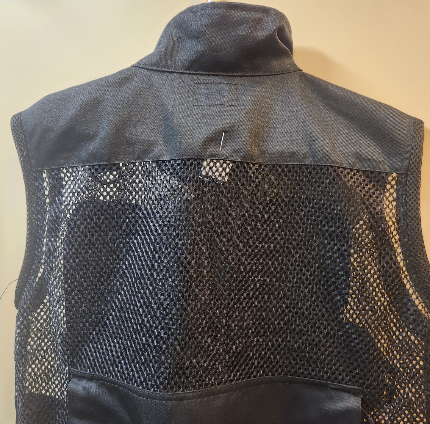 Hakuba GW-PRO RED Professional Cameraman Mesh Vest Black Size L BNWT Photography Utility Vest