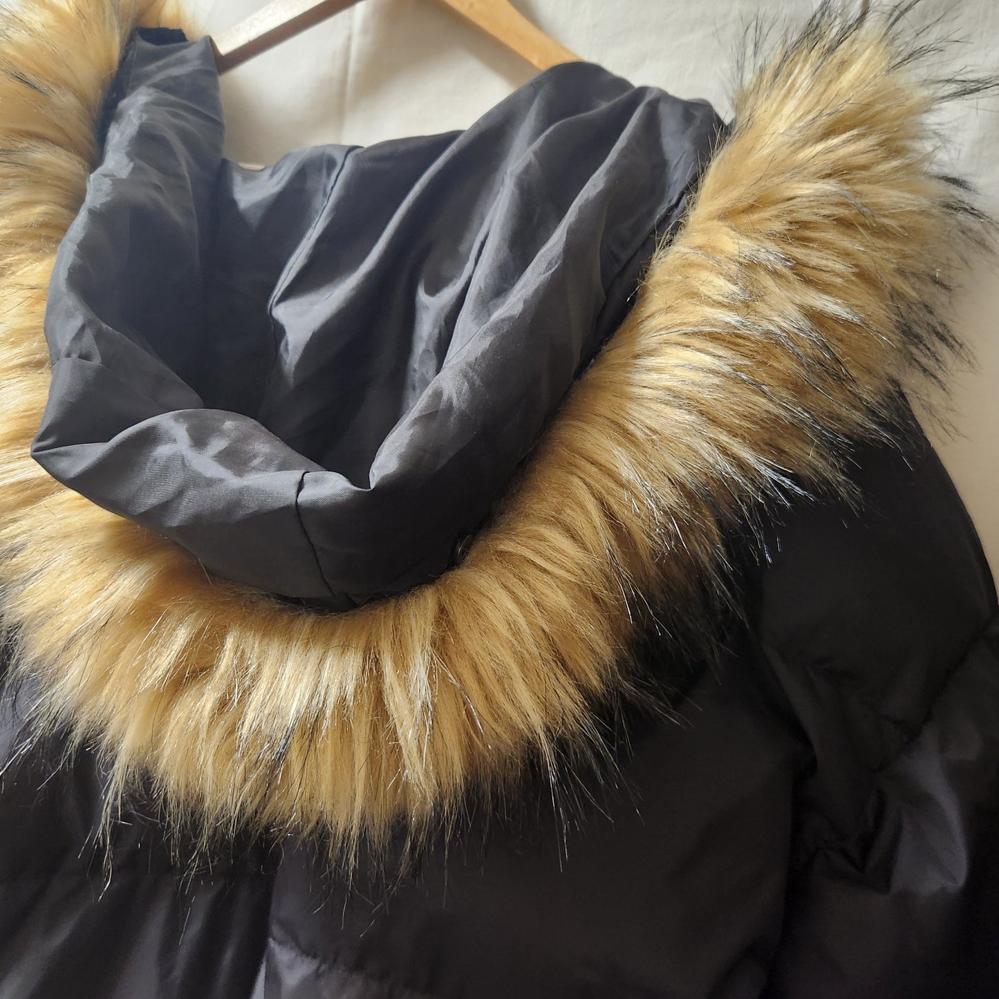 SHEIN Curve Black Faux Fur Hooded Puffer Jacket | Plus Size 1XL | Winter Coat